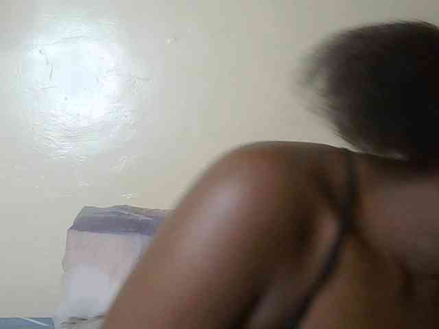 HornyZara webcam