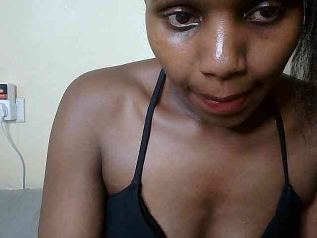 HornyZara webcam