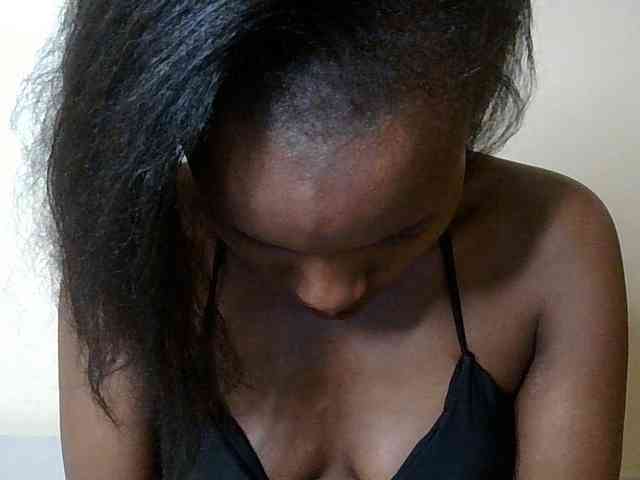 HornyZara webcam