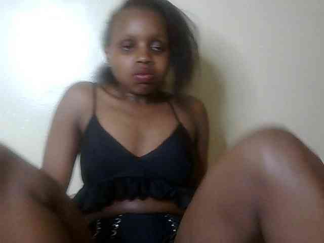 HornyZara webcam