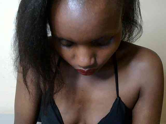 HornyZara webcam