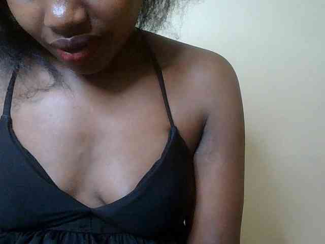 HornyZara webcam