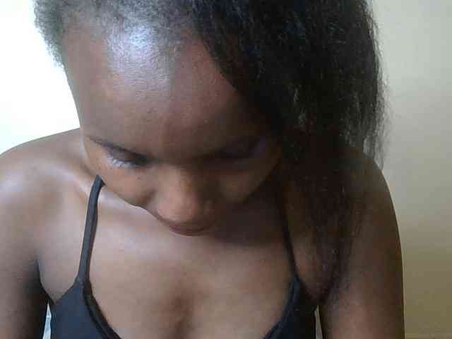 HornyZara webcam
