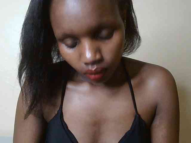 HornyZara webcam