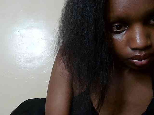 HornyZara webcam