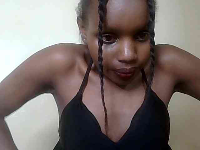 HornyZara Live Webcam on BongaCams