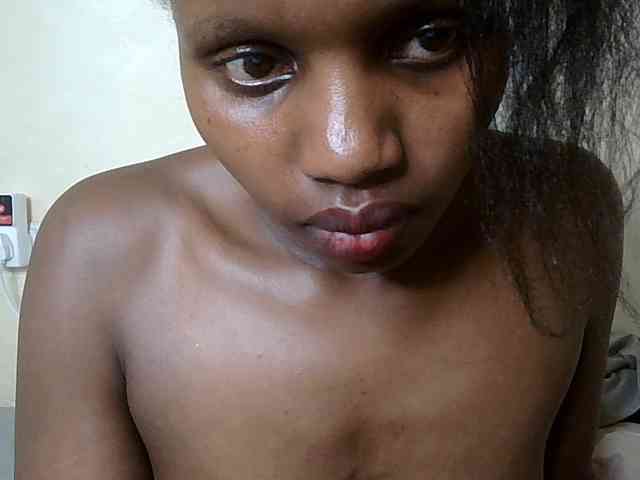 HornyZara webcam