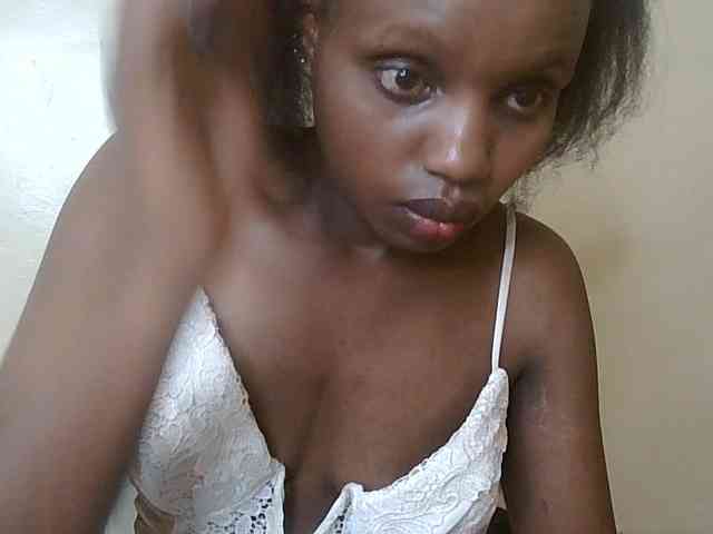 HornyZara webcam
