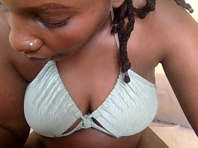 Monalisaa live cam on BongaCams