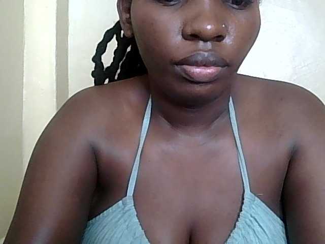 Monalisaa live cam on BongaCams