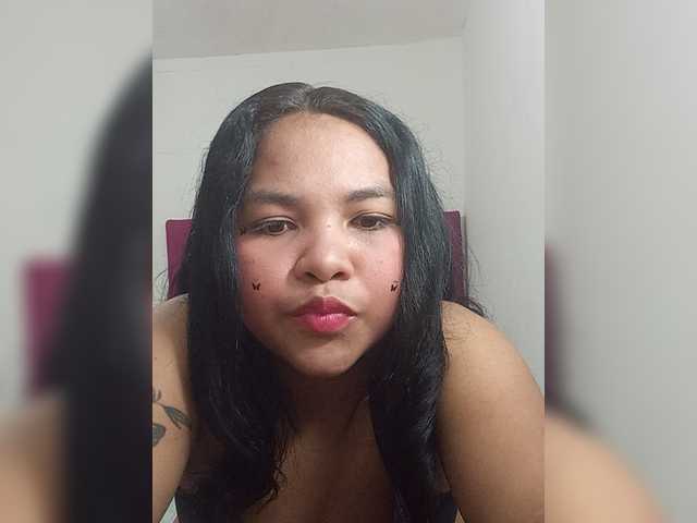 Sofia24c live cam on BongaCams