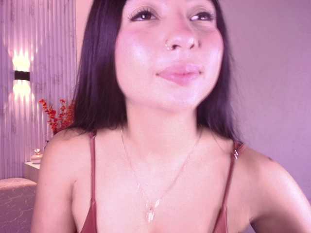 Bella-martini live cam