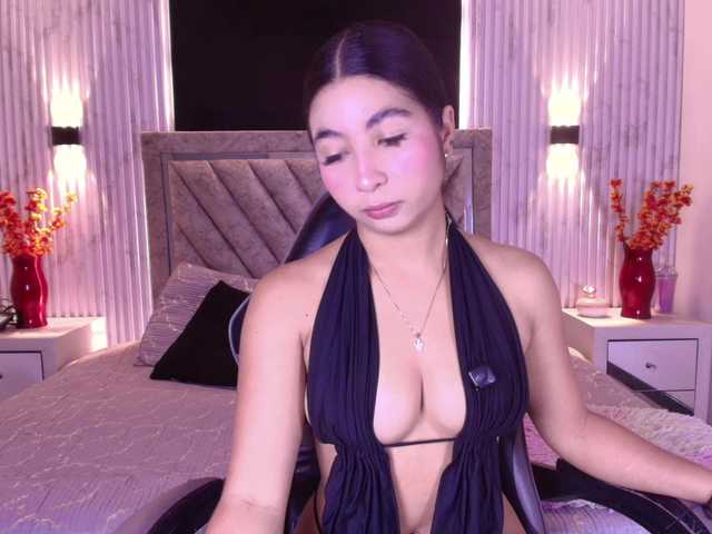 Bella-martini live cam on BongaCams