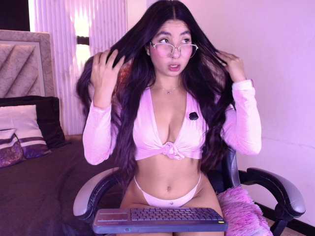 Bella-martini live cam on BongaCams