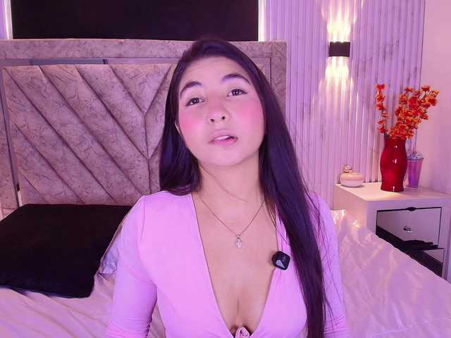 Bella-martini live cam on BongaCams