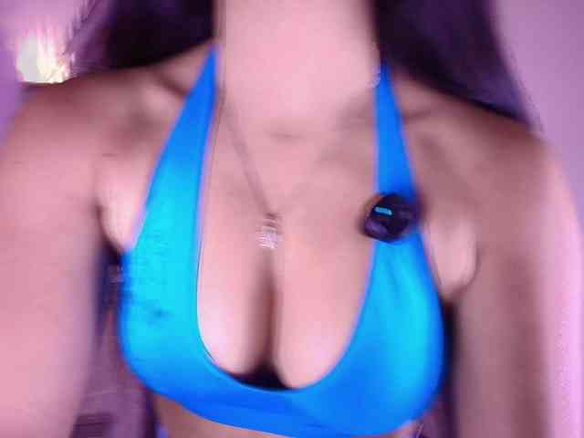 Bella-martini webcam