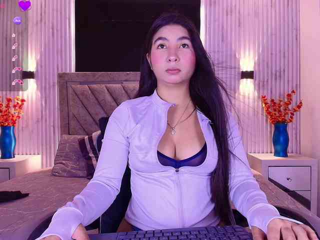 Bella-martini webcam