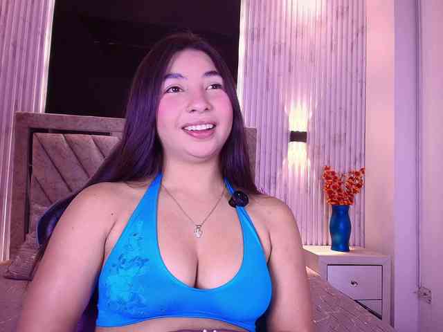 Bella-martini webcam
