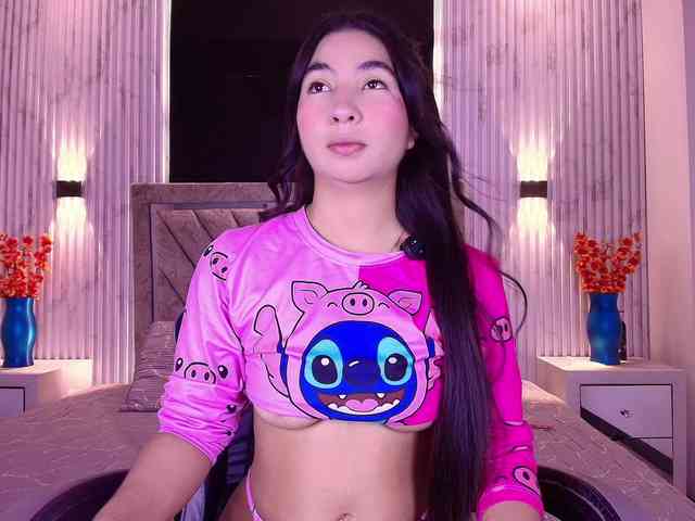 Bella-martini webcam