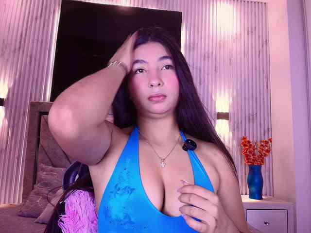 Bella-martini webcam