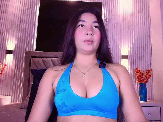 Bella-martini webcam