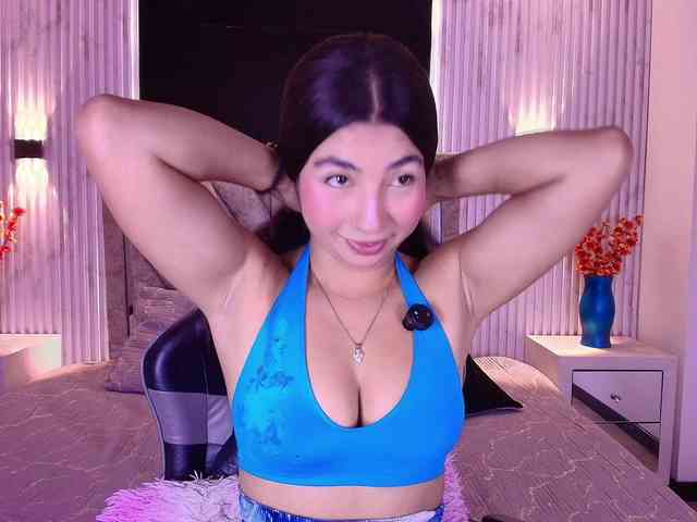 Bella-martini webcam