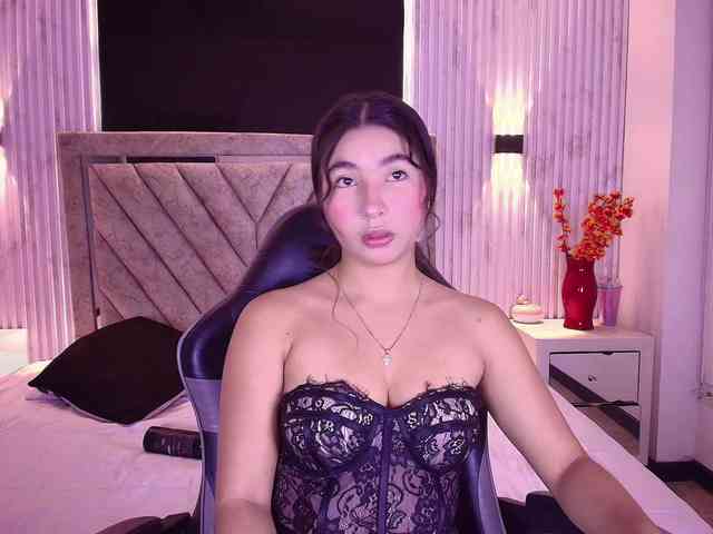 Bella-martini webcam