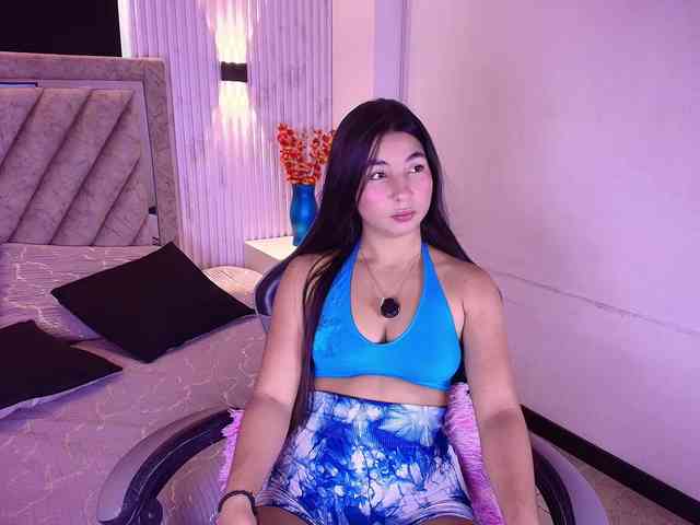Bella-martini webcam