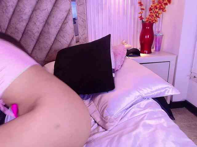 Bella-martini webcam