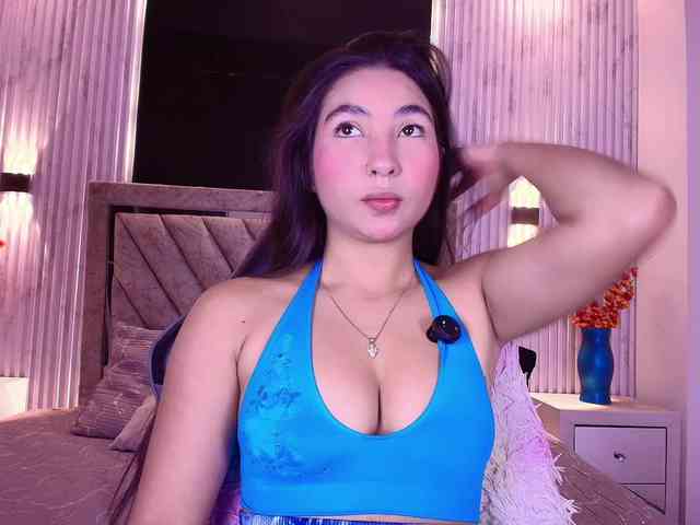 Bella-martini webcam