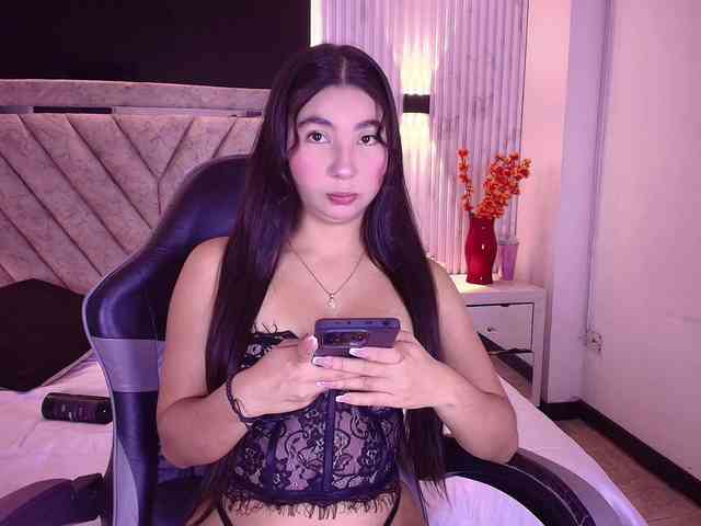 Bella-martini webcam