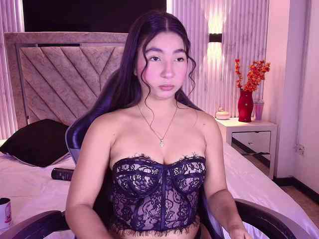 Bella-martini webcam