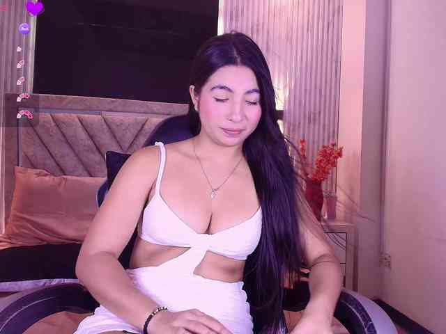 Bella-martini webcam