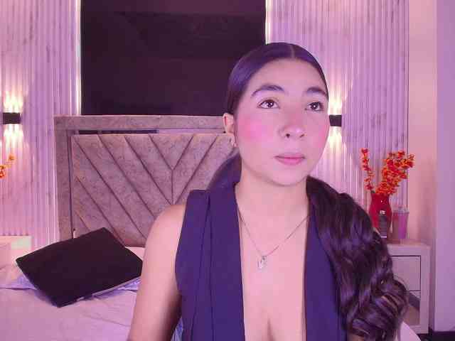Bella-martini webcam