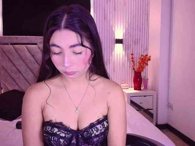 Bella-martini webcam