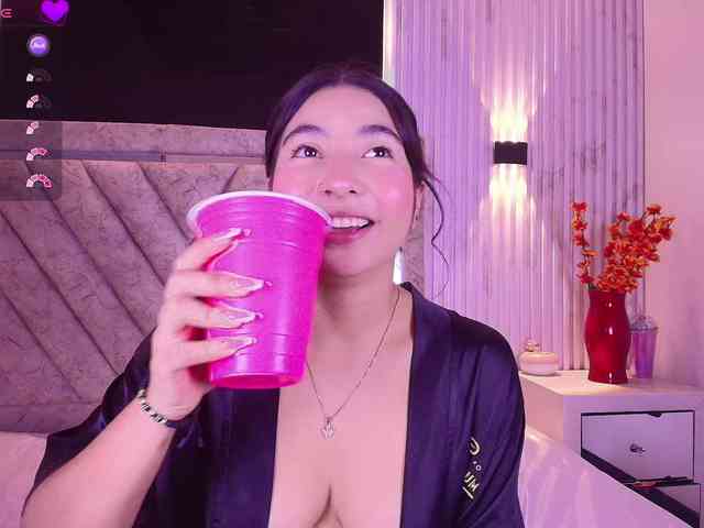 Bella-martini webcam