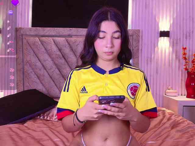 Bella-martini webcam