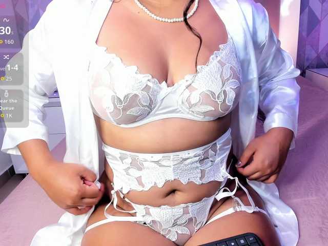 LizzBlair live cam on BongaCams