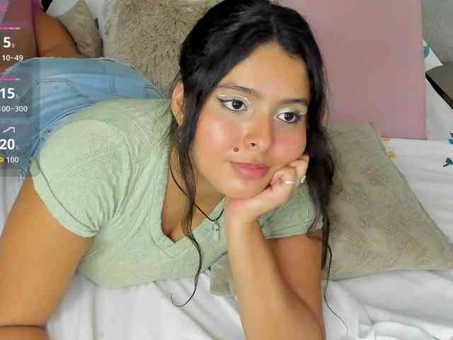LizzBlair webcam