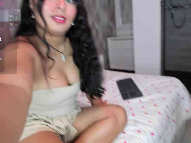 LizzBlair webcam