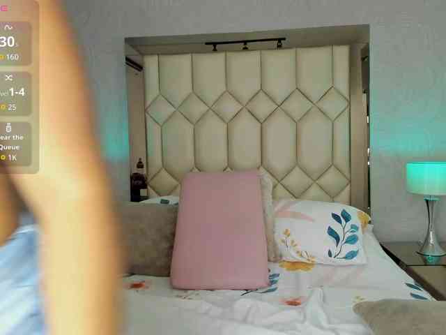 LizzBlair webcam
