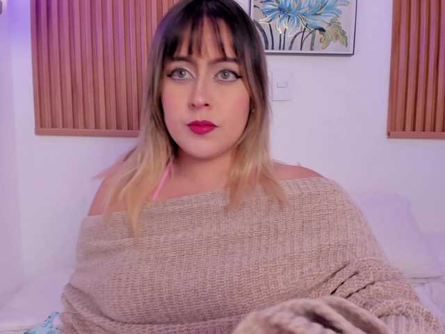 JennyDreamm live cam on BongaCams