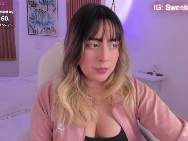 JennyDreamm live cam on BongaCams