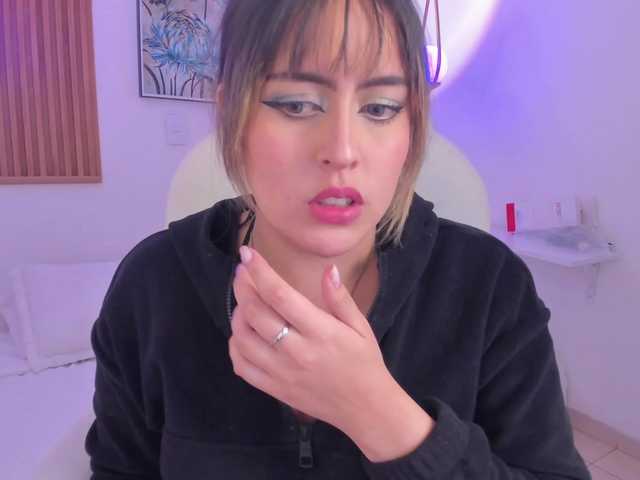 JennyDreamm live cam on BongaCams