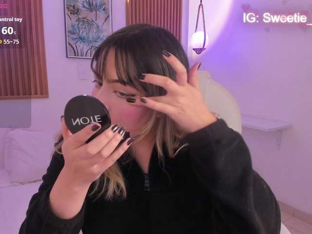 JennyDreamm live cam on BongaCams