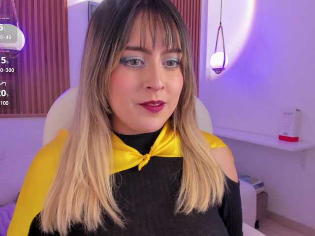 JennyDreamm live cam on BongaCams