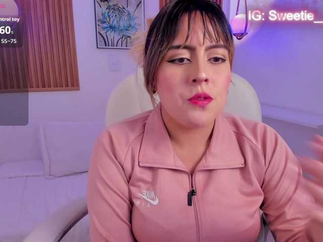 JennyDreamm live cam on BongaCams