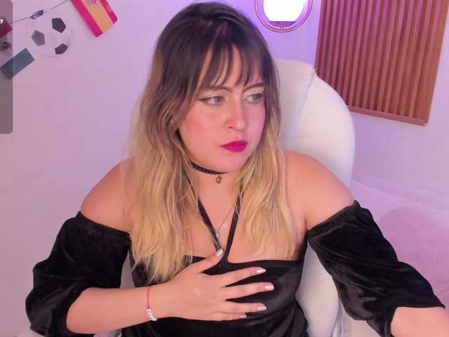 JennyDreamm live cam on BongaCams