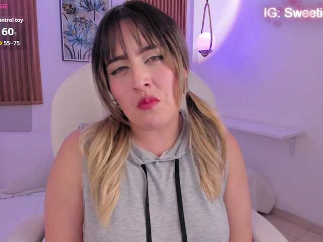 JennyDreamm live cam on BongaCams