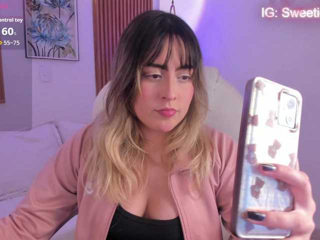 JennyDreamm live cam on BongaCams